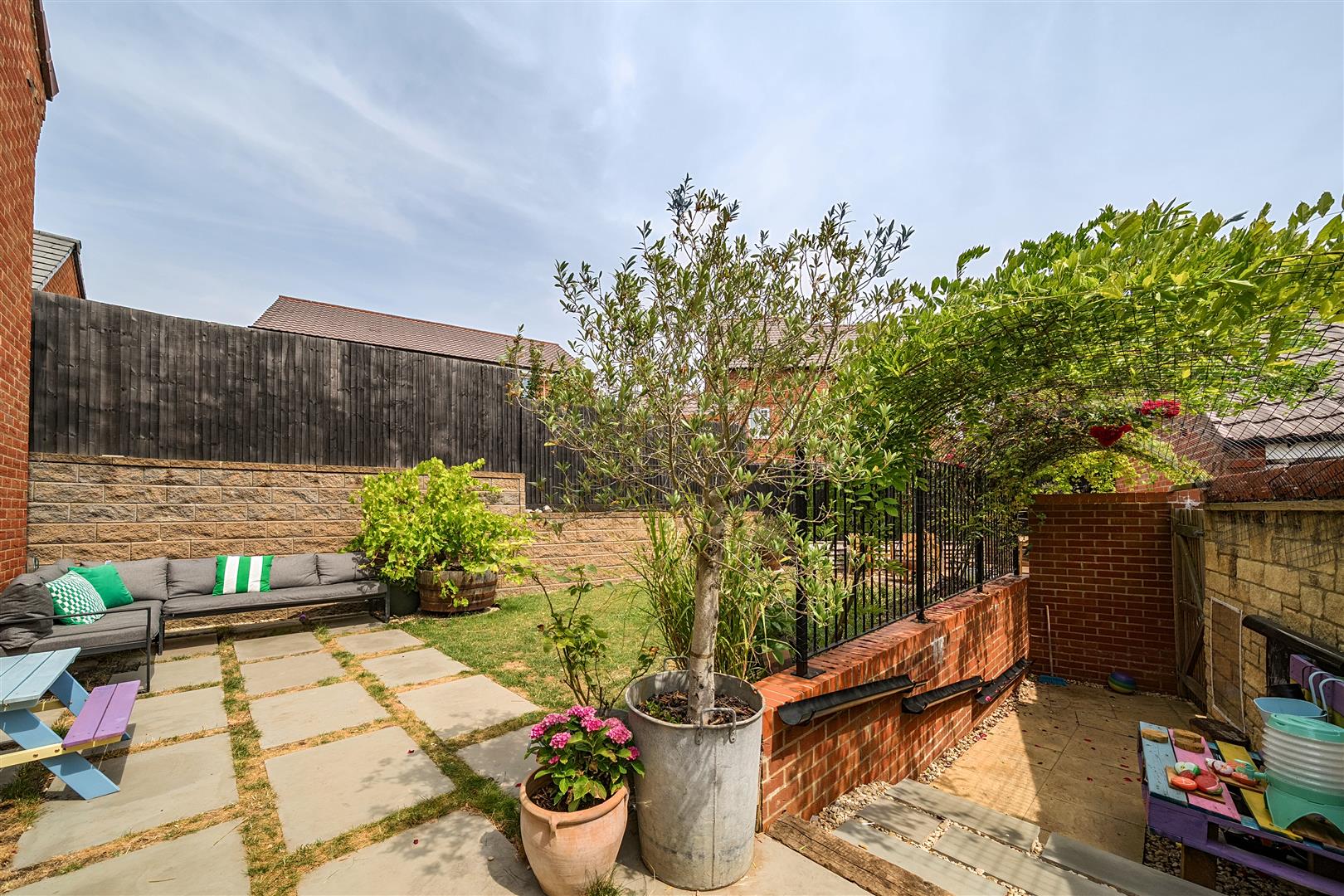 Vines Close, 